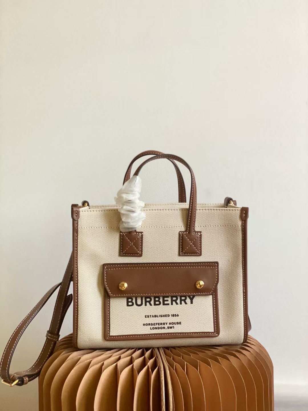 Burberry_Fre